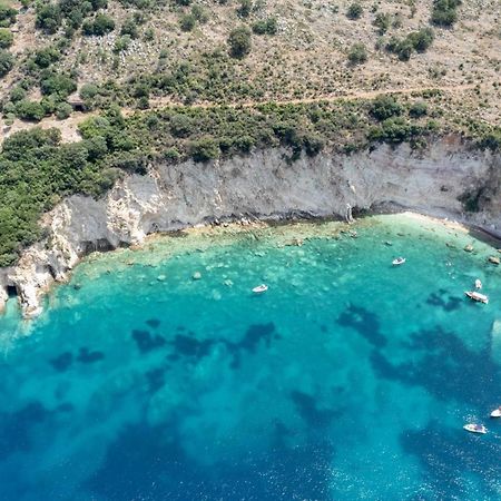 Villa e Olsi Kacupaj Sarandë Esterno foto